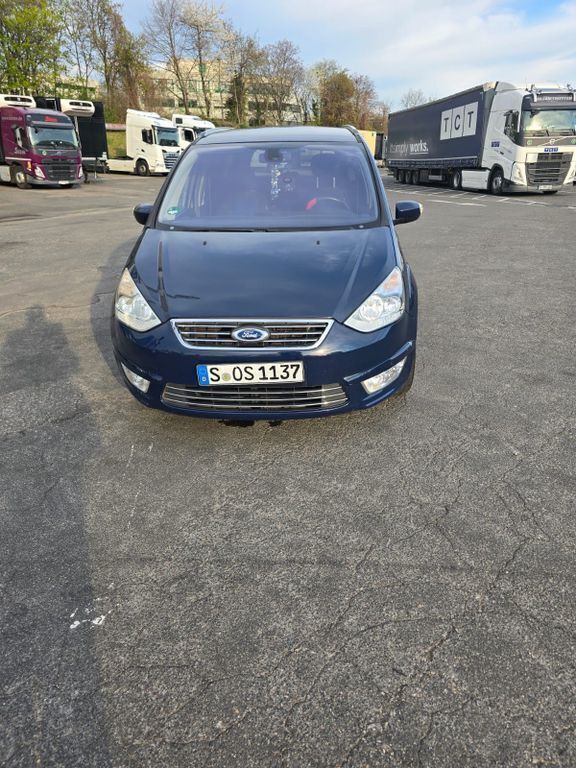 Blau Gebraucht 2012 Ford Galaxy Titanium Van / Kleinbus | 11.000 € - Bild 1/4