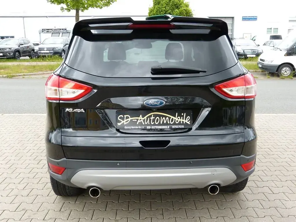 Gebraucht Ford Kuga Titanium 150 PS (110 kW) 2016 Schwarz SUV