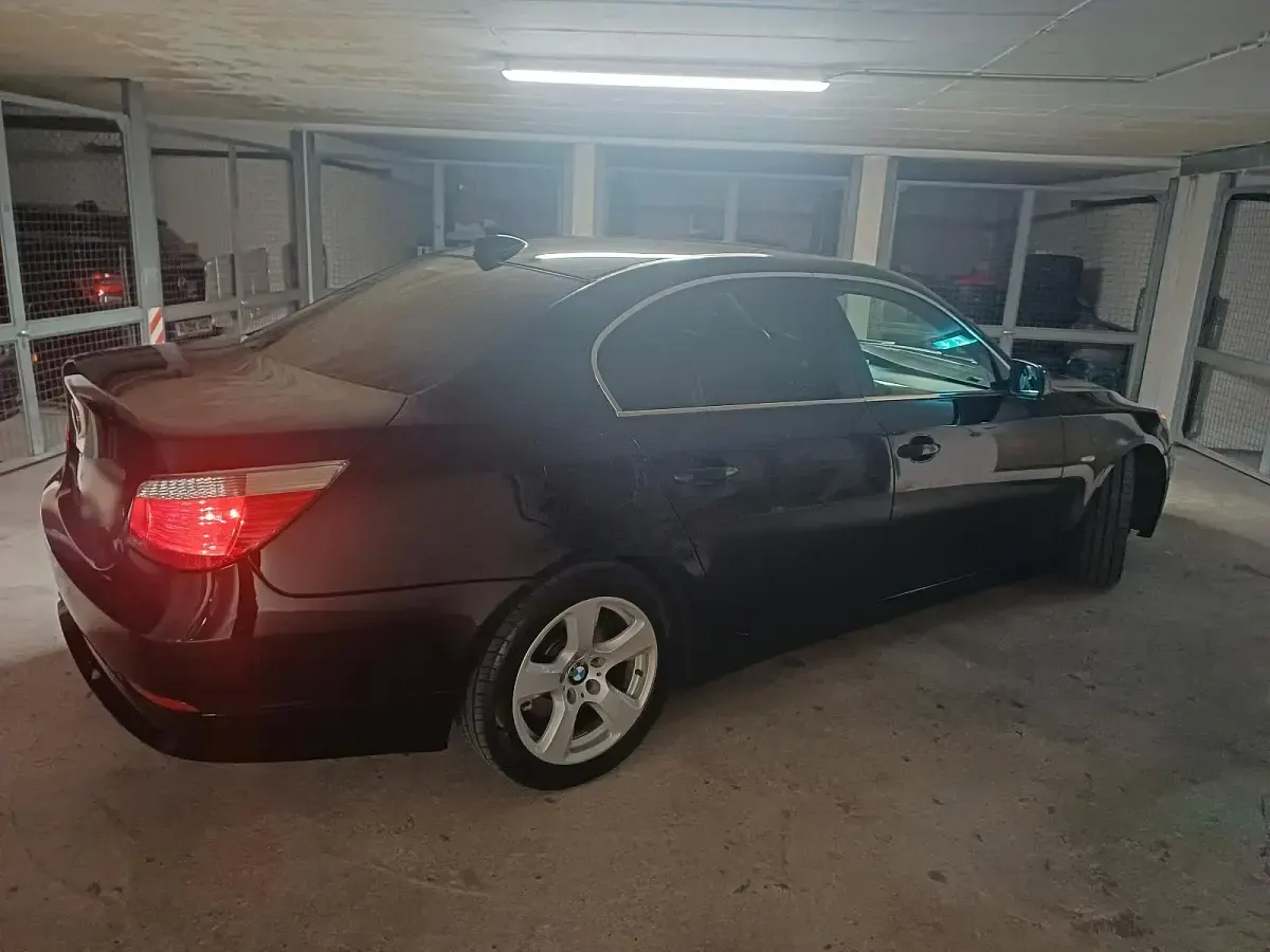 Gebraucht BMW 530 258 PS (189 kW) 2005 Schwarz Limousine