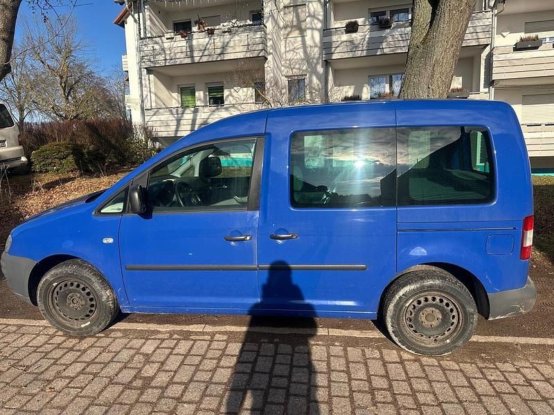 Second-hand VW Caddy 75 CP (55 kW) 2004 Albastru Monovolum