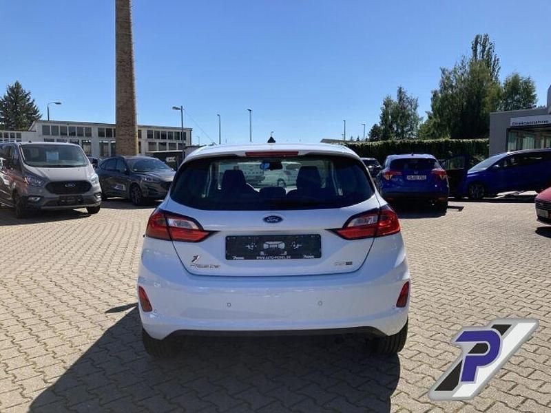 Gebraucht Ford Fiesta Titanium 125 PS (91 kW) 2022 Weiß Kleinwagen
