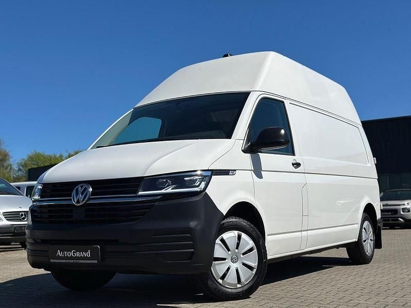 Second-hand VW Transporter 150 CP (110 kW) 2022 Alb Van