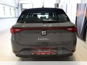 Neu Seat Leon 116 PS (85 kW) 2026 Grau (graphengrau) Kombi