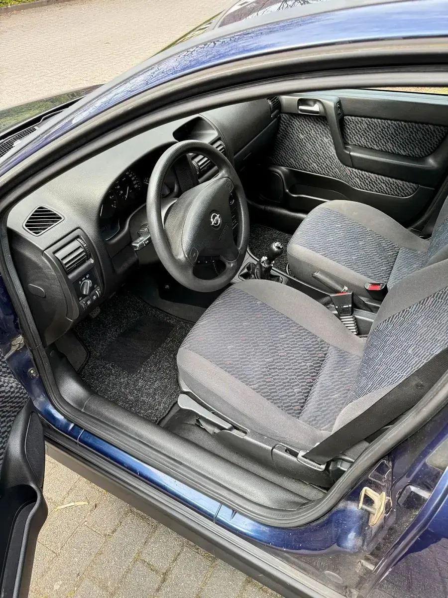 Usata Opel Astra 85 CV (62 kW) 2001 Blu Station wagon