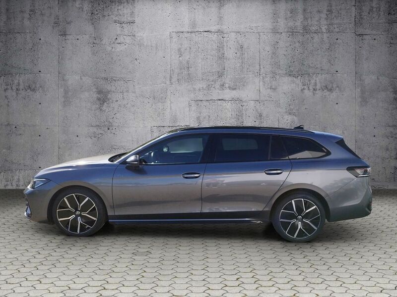 Gebraucht VW Passat IQ Drive 150 PS (110 kW) 2024 Grau Kombi