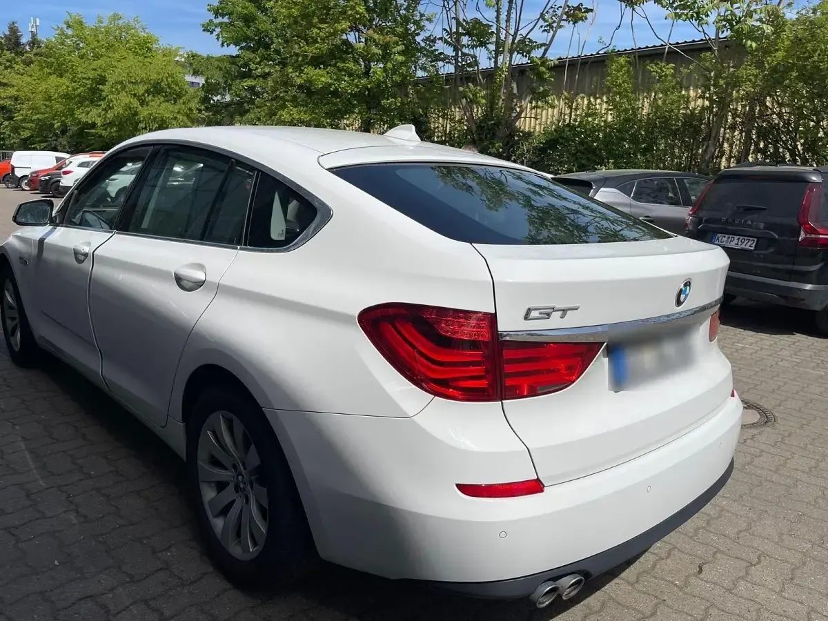 Gebraucht BMW 530 258 PS (189 kW) 2012 Weiß Limousine