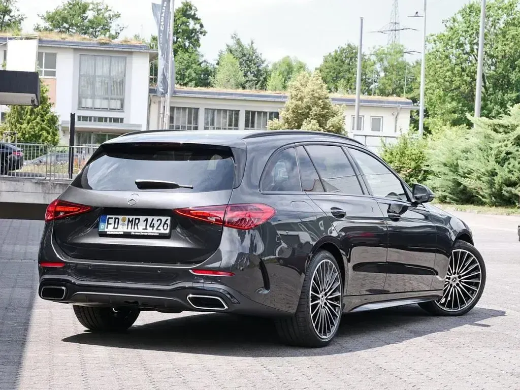 Gebraucht Mercedes C200 AMG 163 PS (119 kW) 2026 Grau Kombi