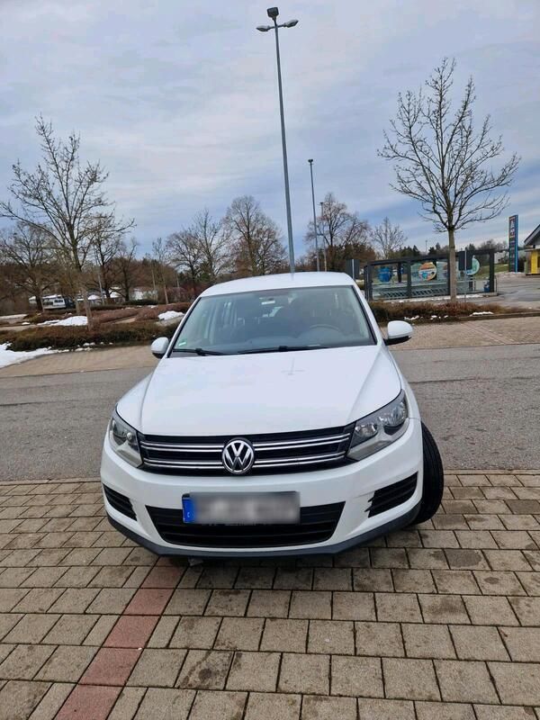Weiß Gebraucht 2014 VW Tiguan SUV | 8.999 € - Bild 1/4