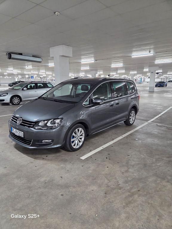 Gebraucht VW Sharan Highline 177 PS (130 kW) 2013 Grau Van / Kleinbus