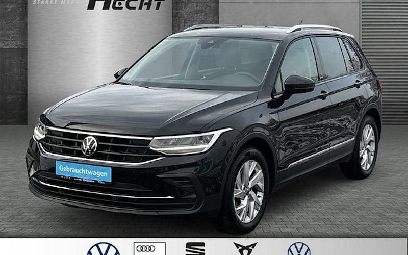Schwarz Gebraucht 2023 VW Tiguan Active SUV | 23.890 € (Fairer Preis) - Bild 1/4