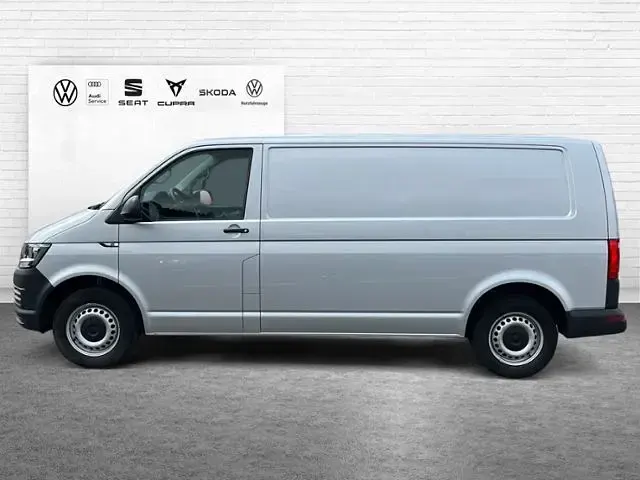 Käytetty VW Transporter 102 HP (75 kW) 2019 Hopea Van
