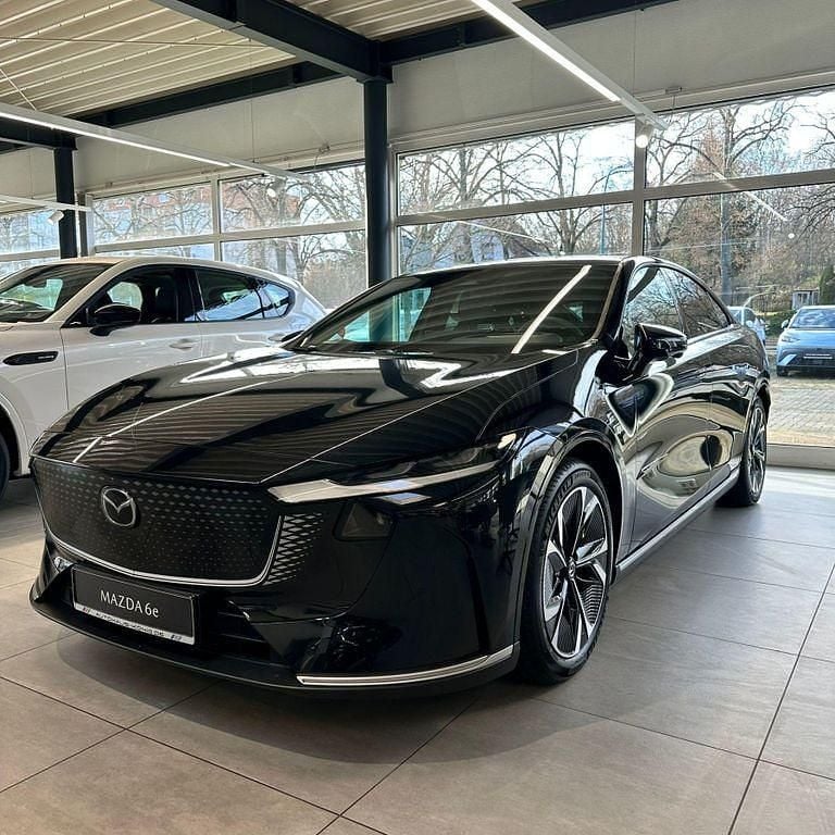 Neu Mazda 6e Takumi-Line 189 kW (258 PS) 2026 Schwarz Limousine