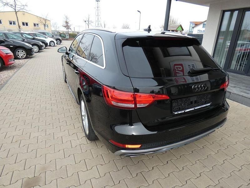 Gebraucht Audi A4 S-Line 150 PS (110 kW) 2019 Schwarz Kombi