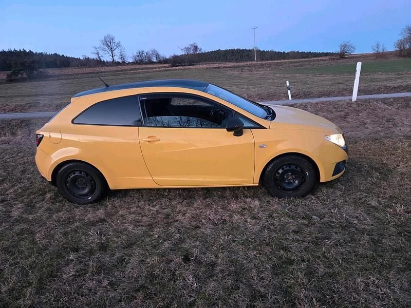 Gebraucht Seat Ibiza 105 PS (77 kW) 2010 Gelb Kleinwagen