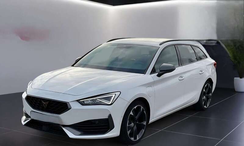 Weiß Gebraucht 2022 Cupra Leon Kombi | 21.900 € (Superpreis) - Bild 1/4