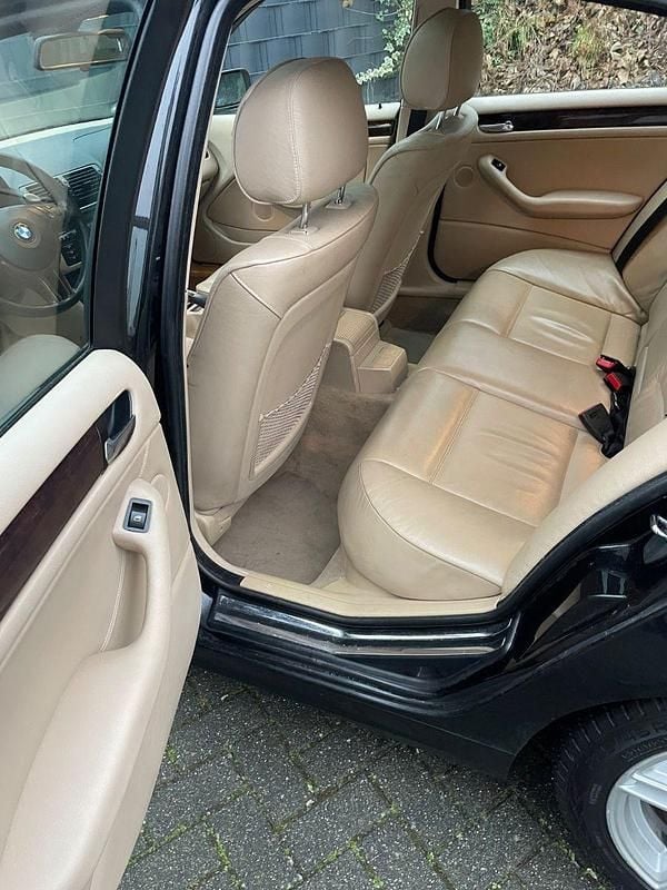 Gebraucht BMW 330 231 PS (169 kW) 2002 Schwarz Limousine