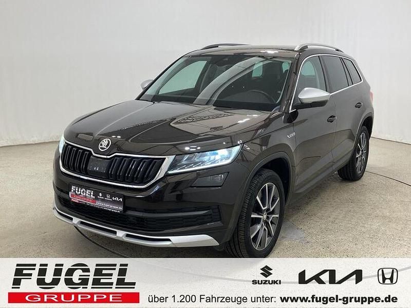 Magneticbraun metallic Gebraucht 2020 Skoda Kodiaq Scout 4x4 SUV | 31.899 € (Fairer Preis) - Bild 1/4