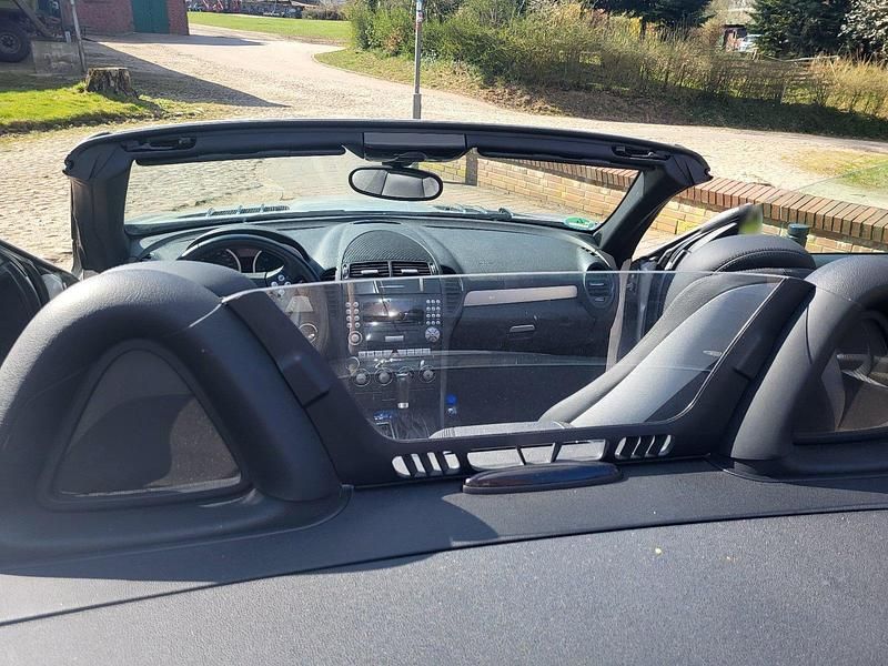 Gebraucht Mercedes SLK200 163 PS (119 kW) 2007 Schwarz Cabrio
