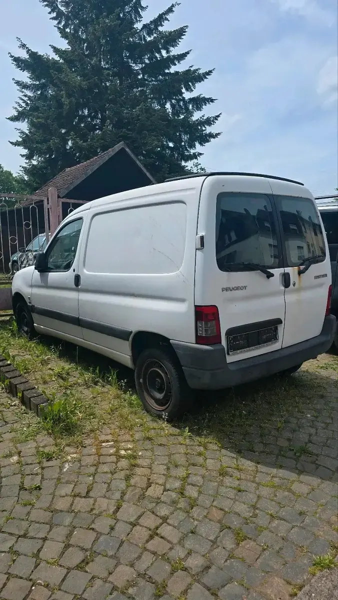 Gebraucht Peugeot Partner 75 PS (55 kW) 2006 Weiß Van / Kleinbus