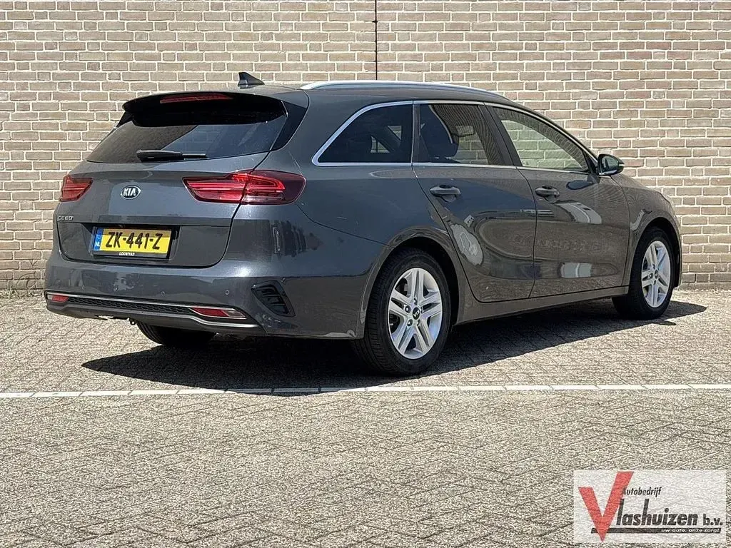 Gebraucht Kia Ceed Sportswagon 120 PS (88 kW) 2019 Grau Kombi