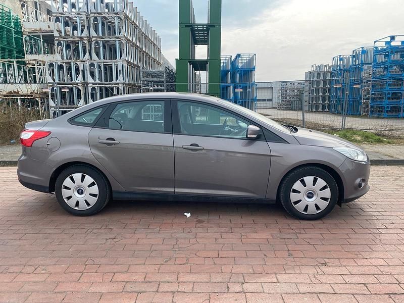 Brugt Ford Focus 104 HK (76 kW) 2012 Brun Stationcar