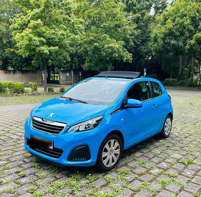 Blau Gebraucht 2017 Peugeot 108 Kleinwagen | 5.499 € (Superpreis) - Bild 1/4