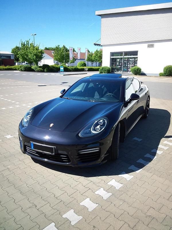 Gebraucht 2014 Porsche Panamera GTS Limousine | 42.900 € (Fairer Preis) - Bild 1/4