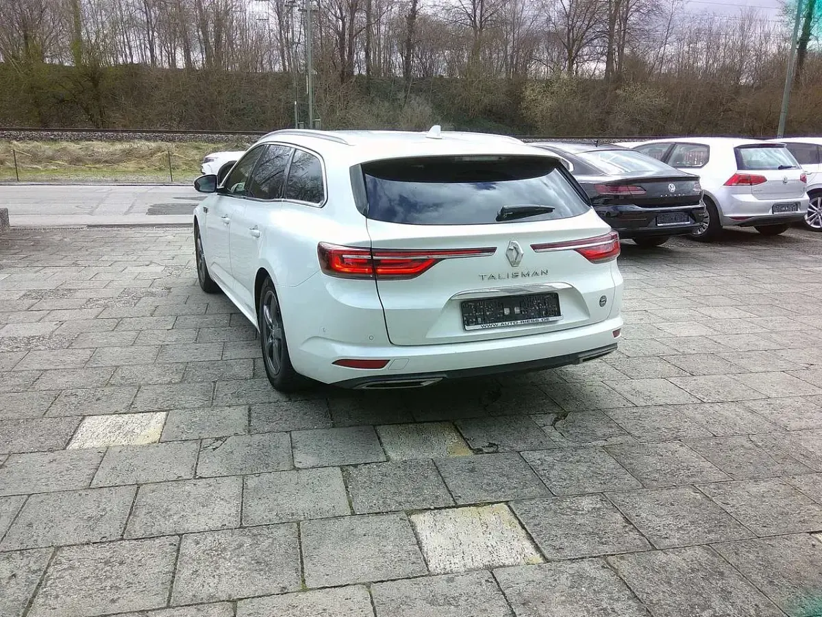 Gebraucht Renault Talisman Initiale Paris 200 PS (147 kW) 2022 Weiss "nacre" Kombi