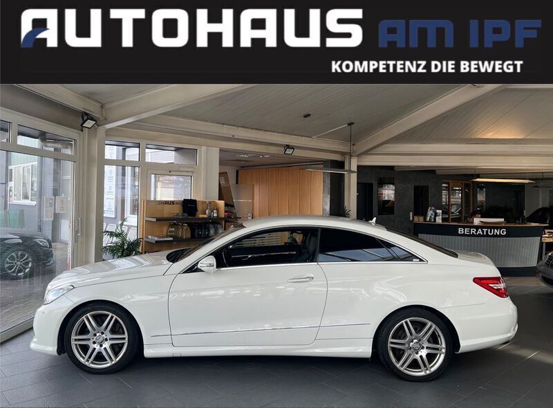 Weiß Gebraucht 2010 Mercedes E500 AMG line | 24.490 € (Teuer) - Bild 1/4