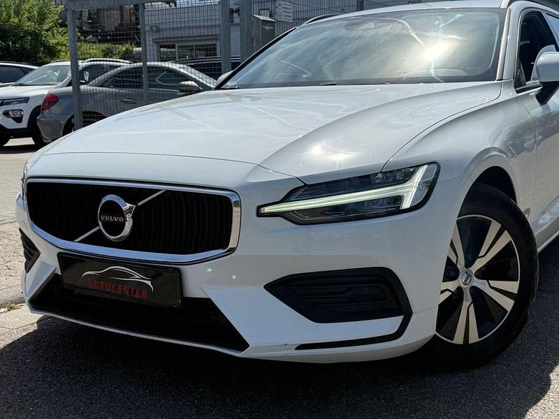 Gebraucht Volvo V60 150 PS (110 kW) 2020 Weiß Kombi
