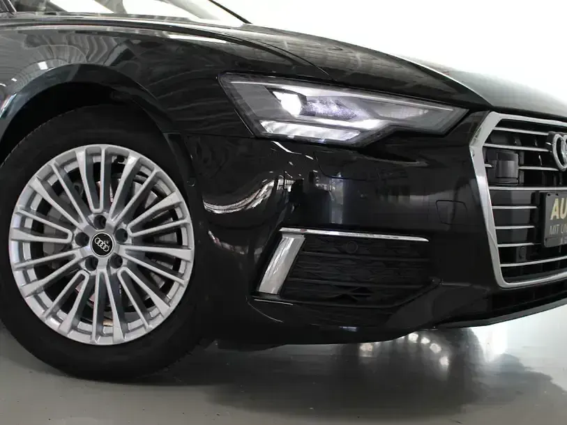 Gebraucht Audi A6 Design 265 PS (194 kW) 2022 Mythosschwarz metallic (metallic) Kombi