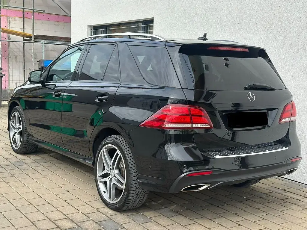 Gebraucht Mercedes GLE500 AMG line 455 PS (334 kW) 2016 Schwarz SUV