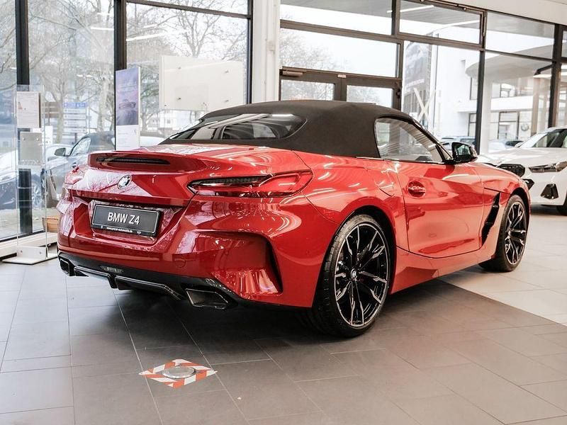 Neu BMW Z4 Pure Impulse 340 PS (250 kW) 2026 Rot Cabrio