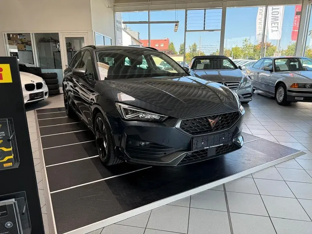 Gebraucht Cupra Leon 150 PS (110 kW) 2024 Grau Limousine