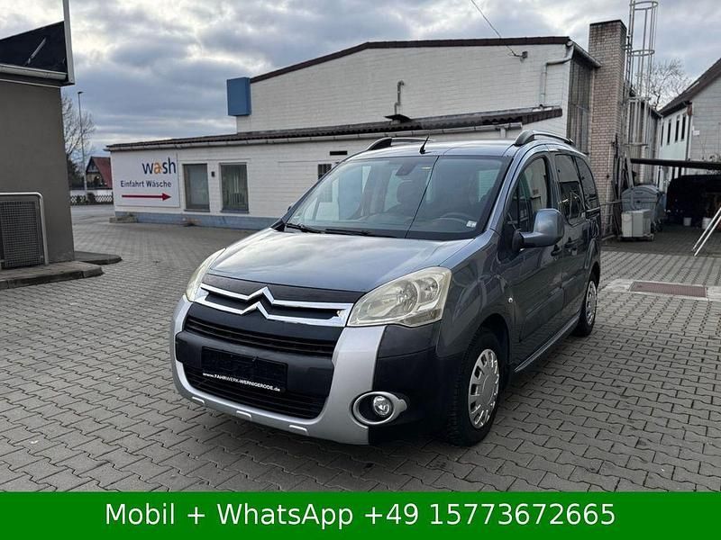Grau Gebraucht 2009 Citroën Berlingo XTR Van / Kleinbus | 3.899 € (Fairer Preis) - Bild 1/4