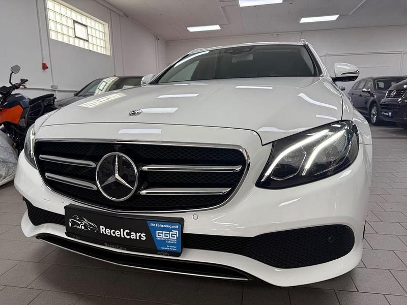 Gebraucht Mercedes E350 Avantgarde 286 PS (210 kW) 2019 Weiß Kombi