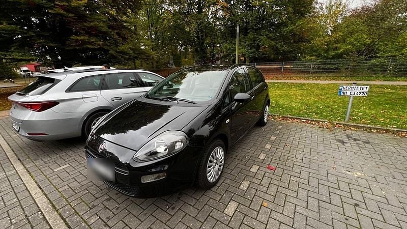 Gebraucht Fiat Punto 69 PS (50 kW) 2013 Schwarz Kleinwagen