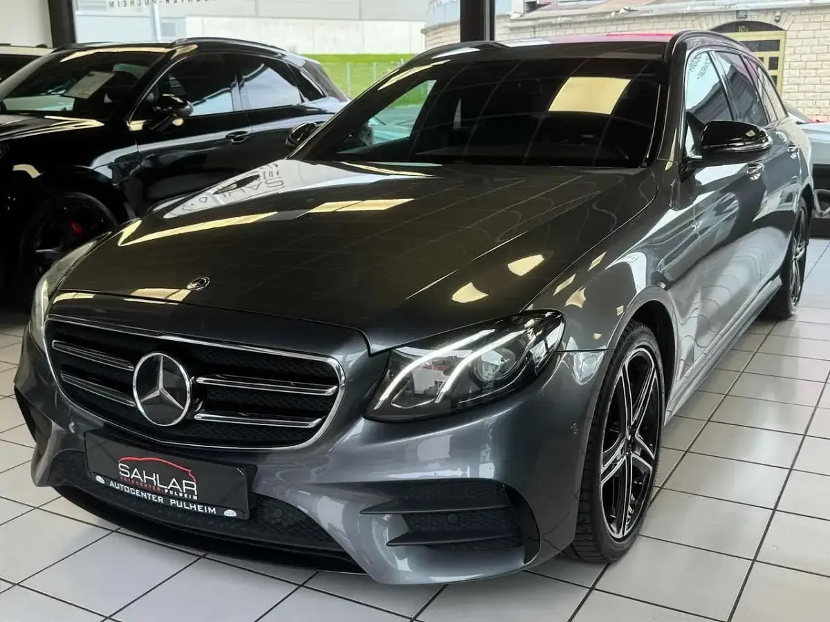 Używany Mercedes E400 AMG 340 KM (250 kW) 2018 Szary Kombi