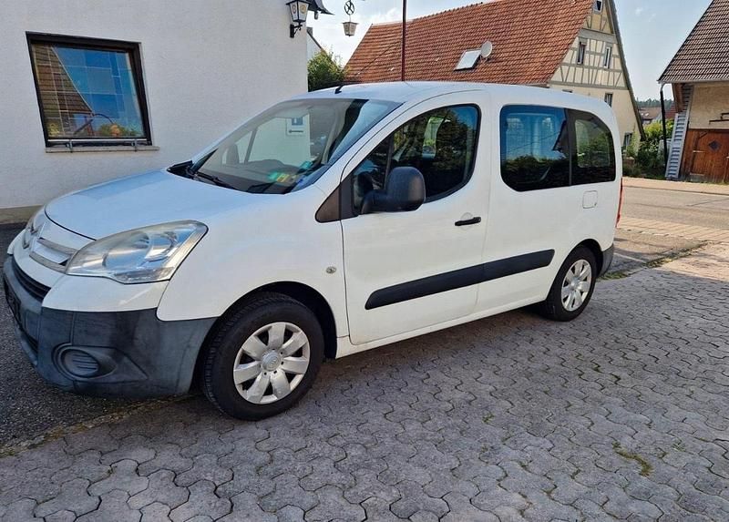 Gebraucht 2011 Citroën Berlingo Van / Kleinbus | 3.900 € (Guter Preis) - Bild 1/4
