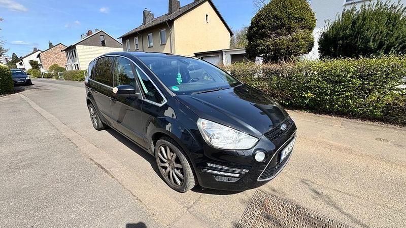 Gebraucht Ford S-MAX Titanium 163 PS (119 kW) 2013 Schwarz Van / Kleinbus