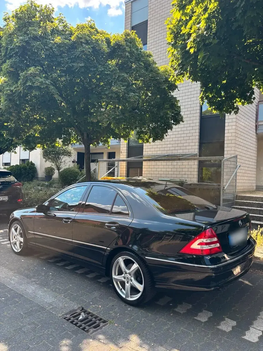 Gebraucht Mercedes C180 Avantgarde 143 PS (105 kW) 2006 Schwarz Limousine