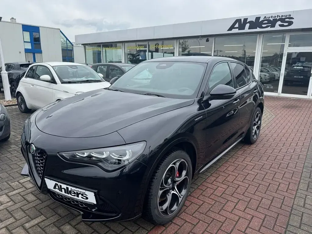 Gebraucht Alfa Romeo Stelvio Veloce 209 PS (153 kW) 2025 Schwarz SUV