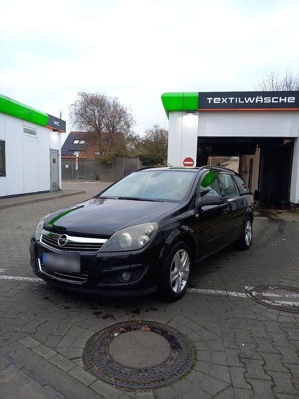 Gebraucht Opel Astra Selection 116 PS (85 kW) 2008 Schwarz Kombi