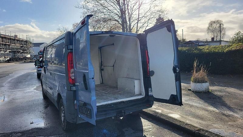 Gebraucht Renault Trafic 145 PS (106 kW) 2008 Grau Van / Kleinbus