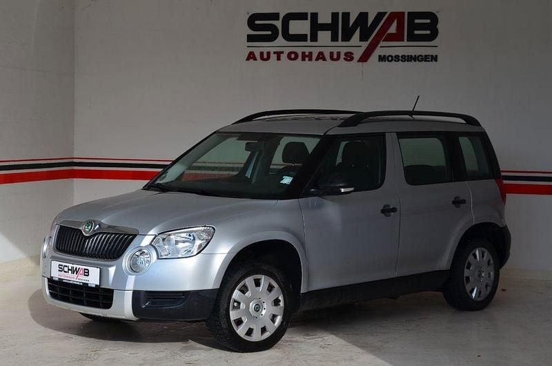 Silber Gebraucht 2011 Skoda Yeti SUV | 7.800 € (Guter Preis) - Bild 1/4