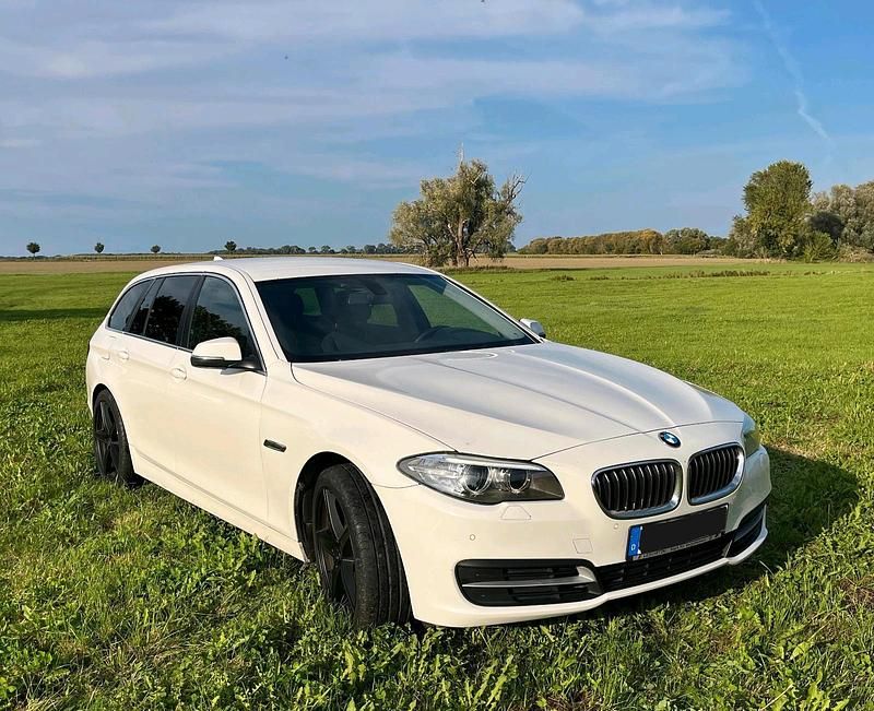 Weiß Gebraucht 2013 BMW 520 Kombi | 10.800 € (Etwas zu teuer) - Bild 1/4