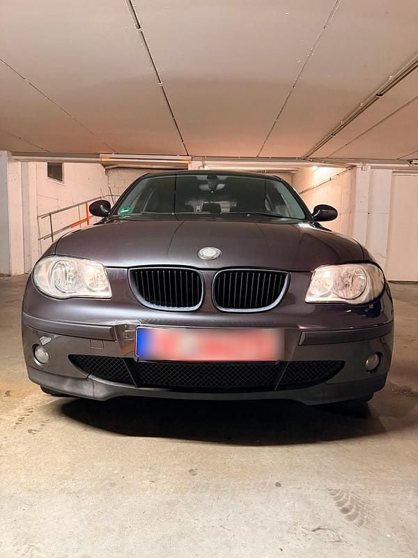 Schwarz Gebraucht 2005 BMW 116 Kleinwagen | 2.000 € (Superpreis) - Bild 1/4