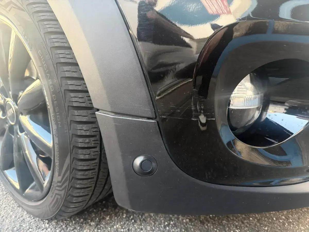 Second-hand Mini Cooper Classic 102 CP (75 kW) 2019 Negru Hatchback