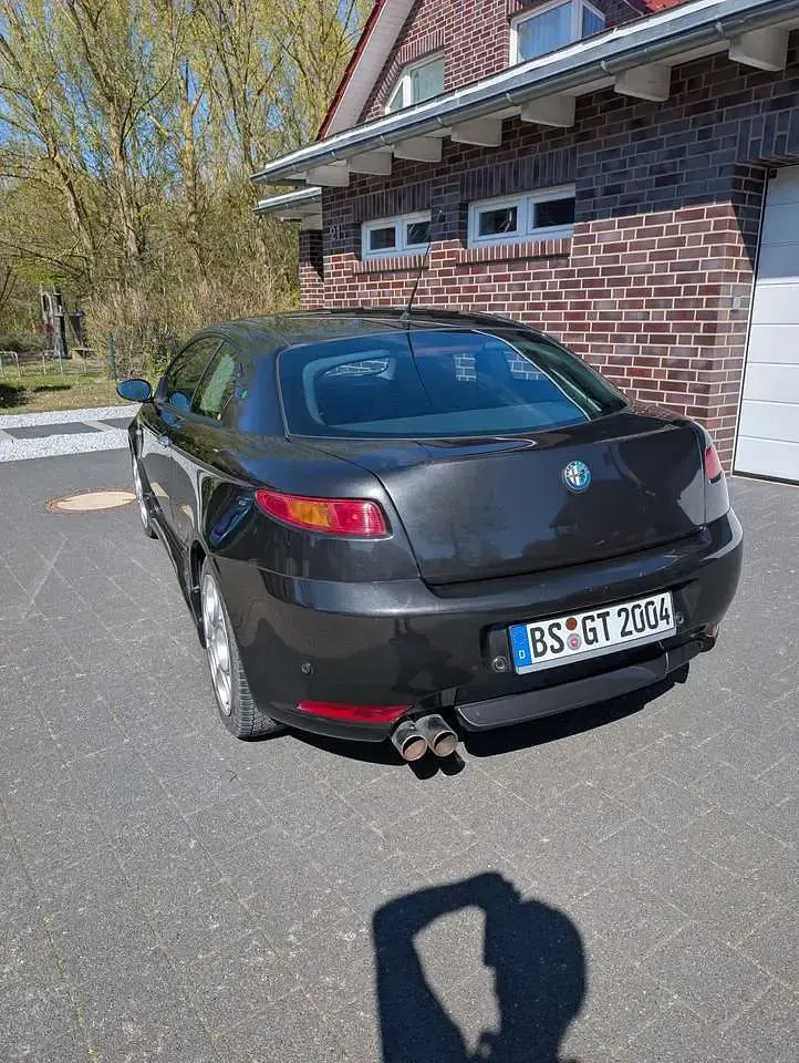 Gebraucht Alfa Romeo GT Distinctive 241 PS (177 kW) 2004 Schwarz Coupé