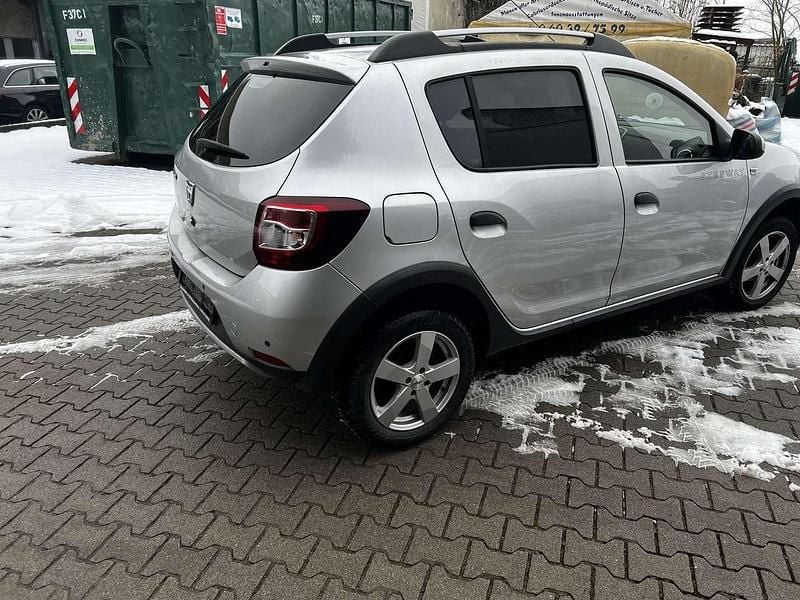 Gebraucht Dacia Sandero Ambiance 90 PS (66 kW) 2013 Limousine